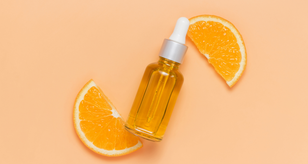 Vitamine C : le shoot antioxydant dont votre visage a besoin